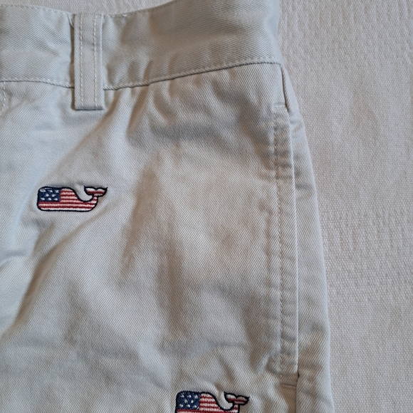 Vineyard Vines boys size 12 twill shorts with allover flag whale design - Picture 4 of 6